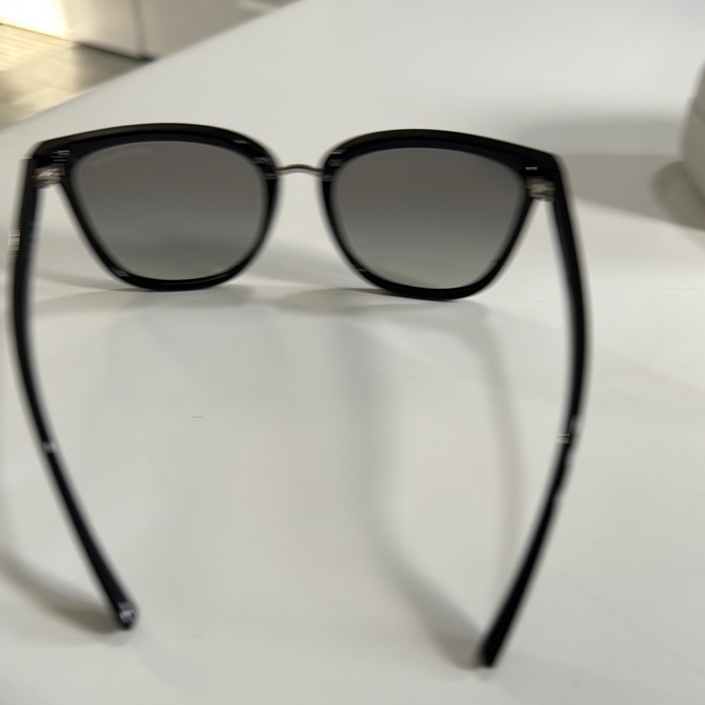 Michael Kors Sunglasses 🕶️ - Picture 5 of 6